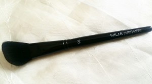 MUA F6 angled brush, angled brush, contour brush, blush brush